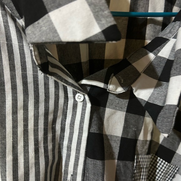 SHEIN Monochrome Plaid Top - Picture 2 of 3